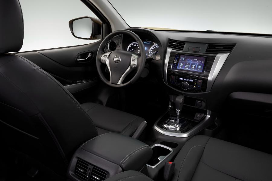 Интерьер Nissan Terra 2018 года  (CN) (фото 3 из 144)